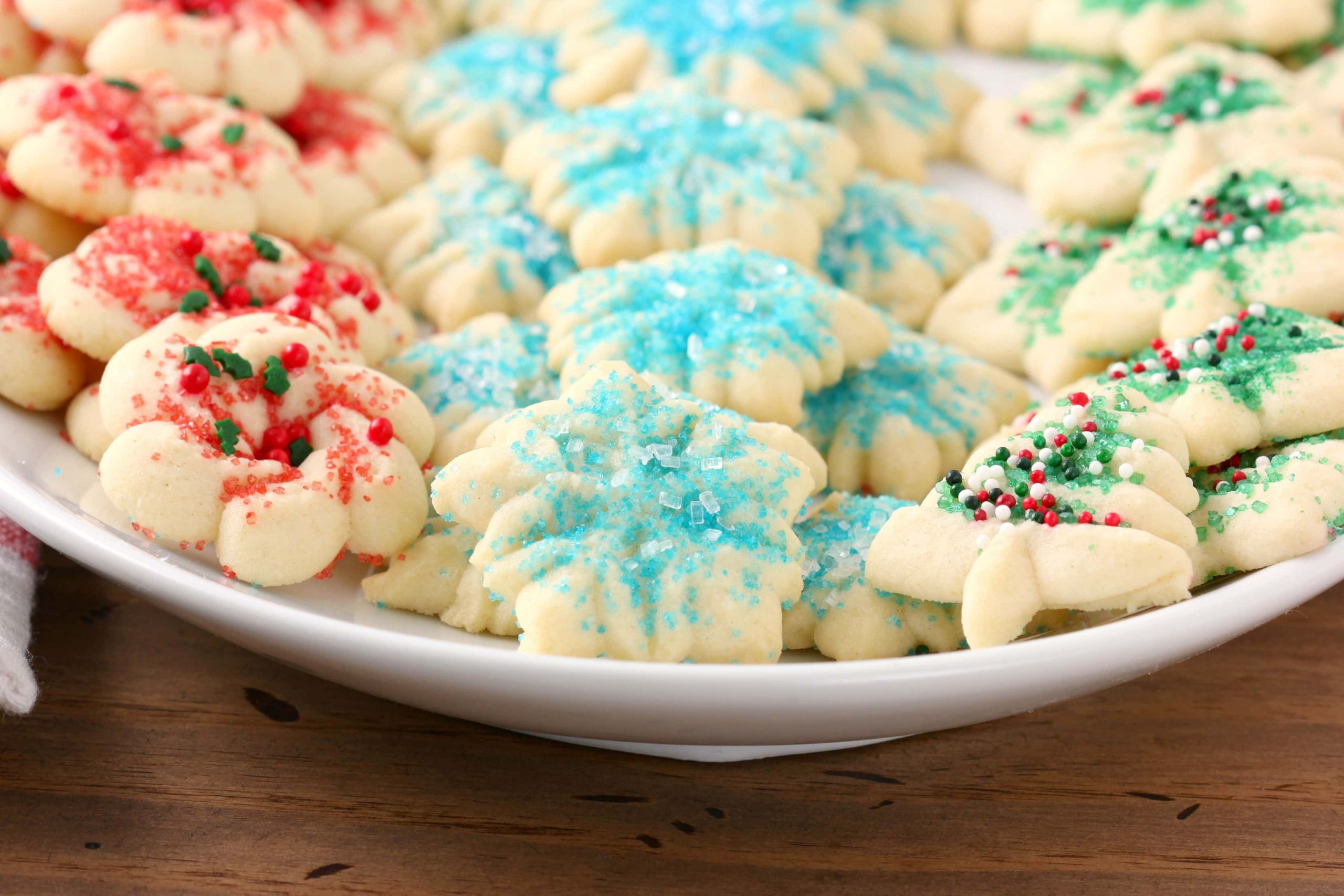 15 Classic Spritz Cookies
 You Can Make In 5 Minutes