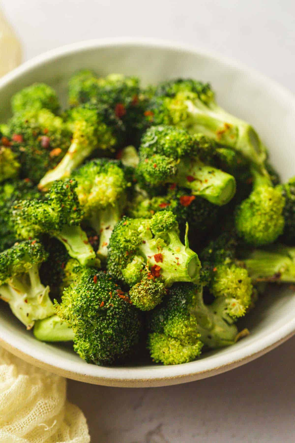 Easy Air Fryer Broccoli
 to Make at Home