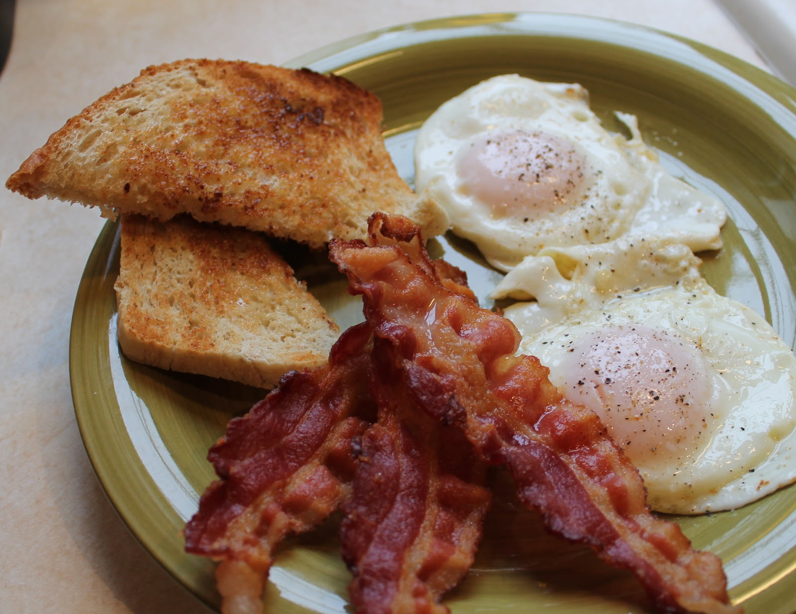 15 Easy Bacon and Eggs Breakfast
