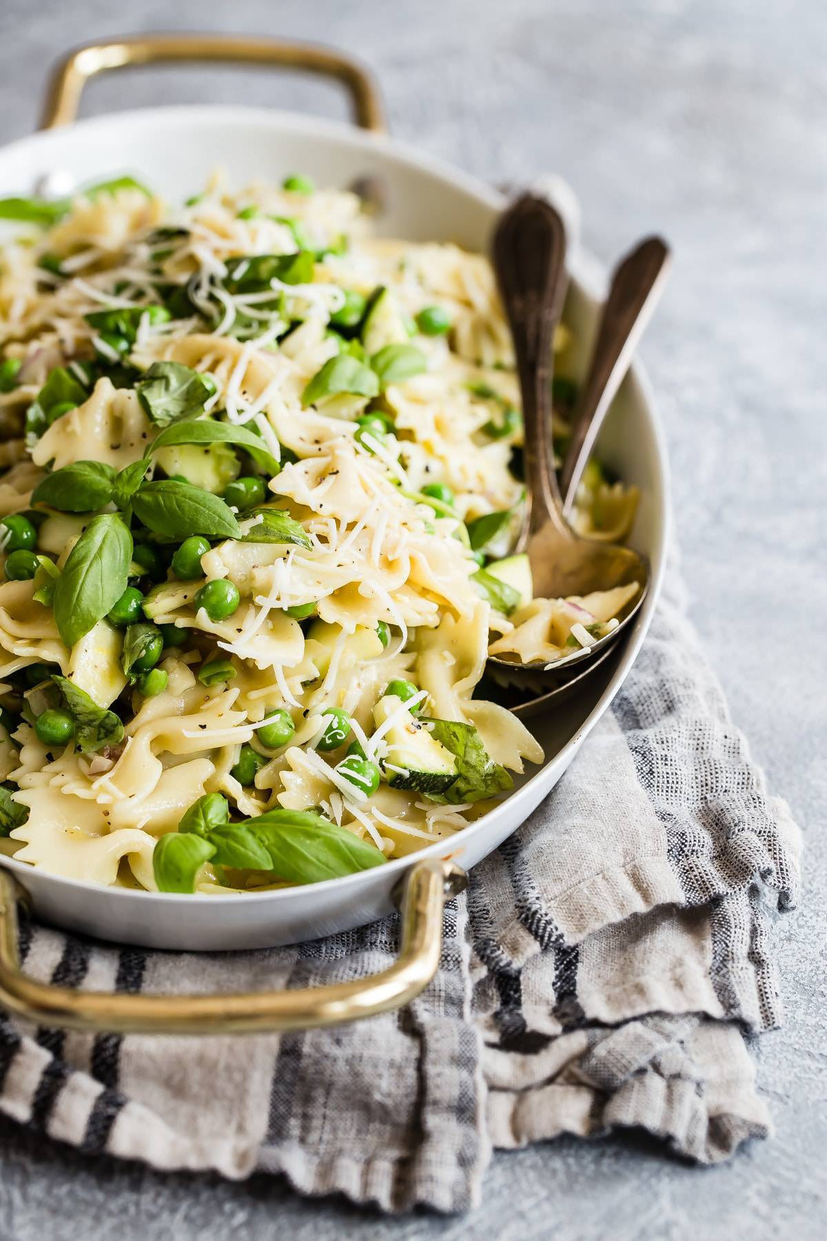 Bowtie Pasta Salad with Peas Lovely Bowtie Pasta Salad with Peas Lemon and Basil