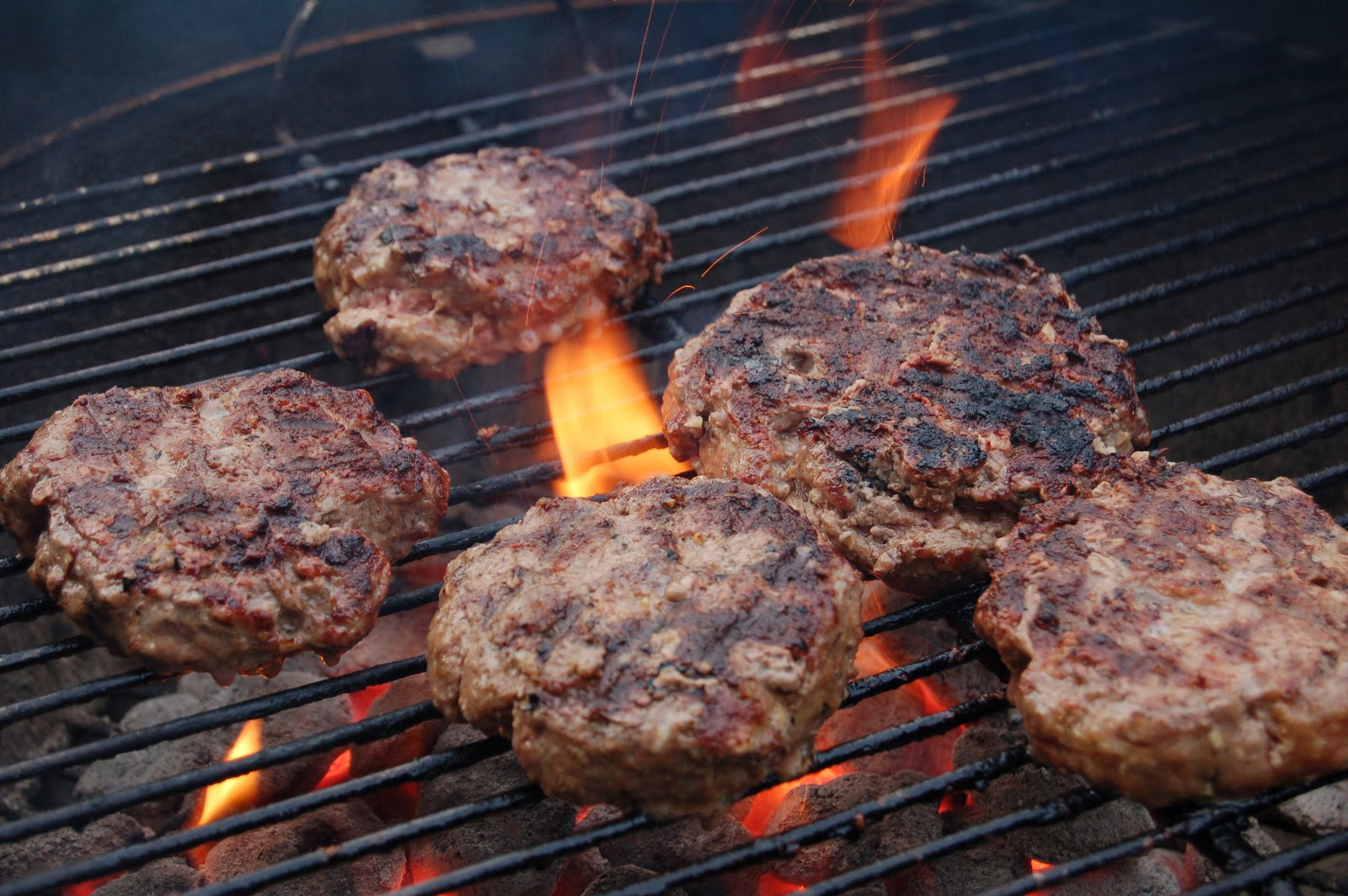Our Most Shared Charcoal Grill Hamburgers
 Ever