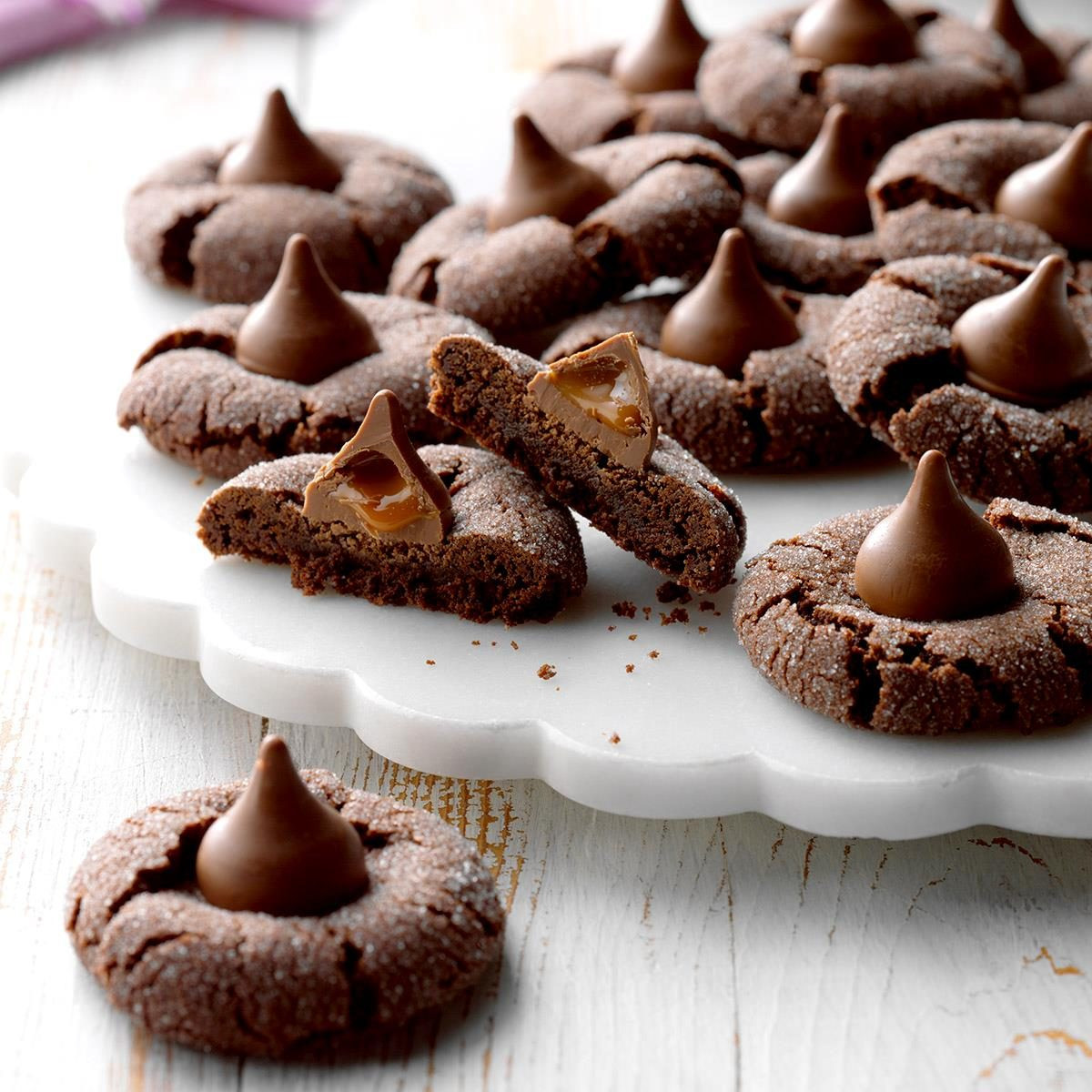 Chocolate Kiss Cookies New Chocolate Caramel Kiss Cookies Recipe How to Make It