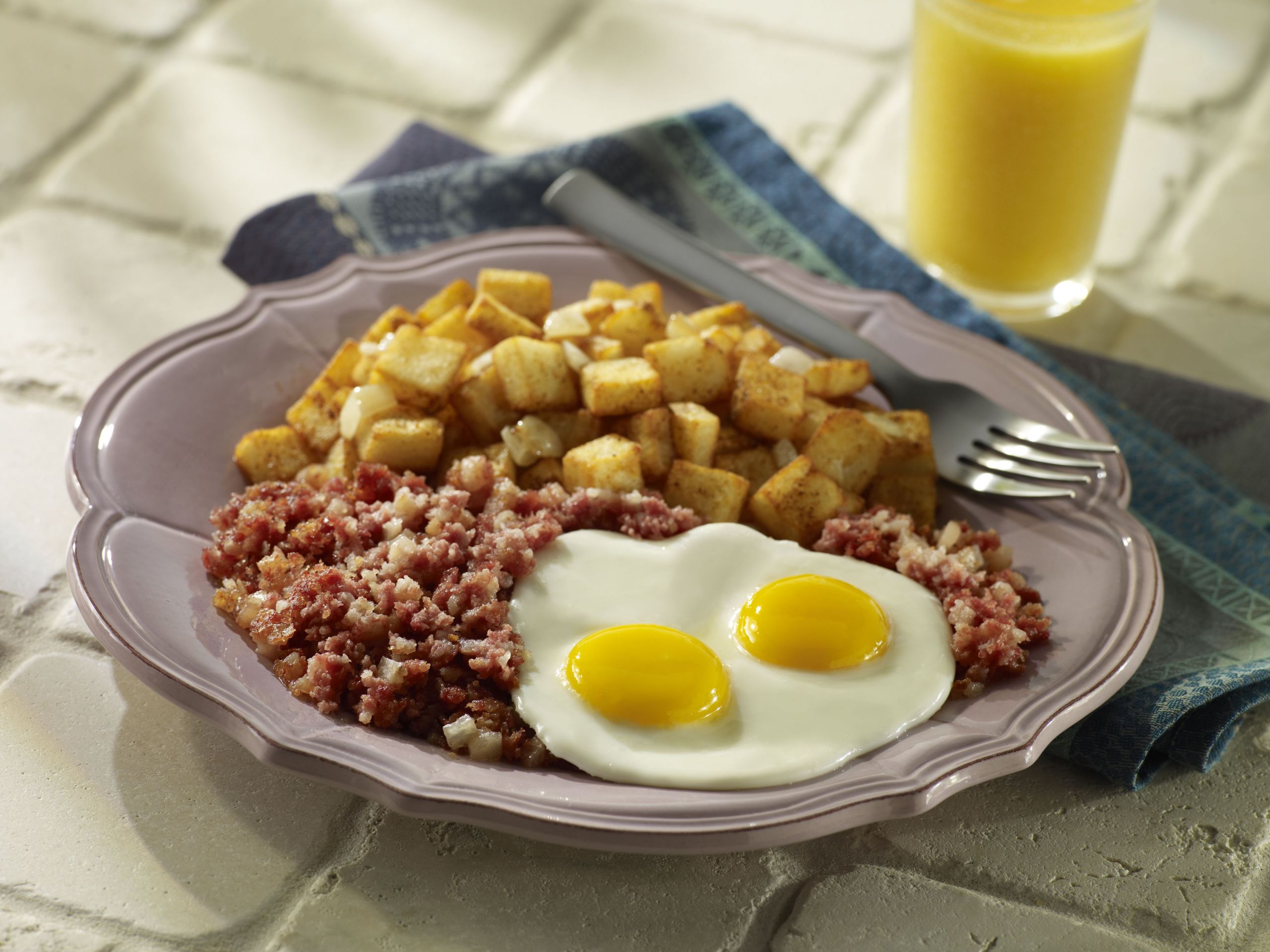 Corn Beef Hash and Eggs Awesome Corned Beef Hash with Eggs Recipe
