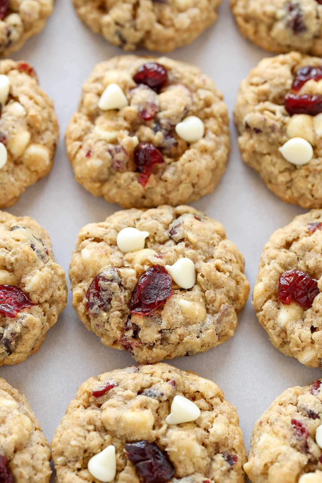 Cranberry White Chocolate Chip Oatmeal Cookies Awesome soft and Chewy White Chocolate Cranberry Oatmeal Cookies