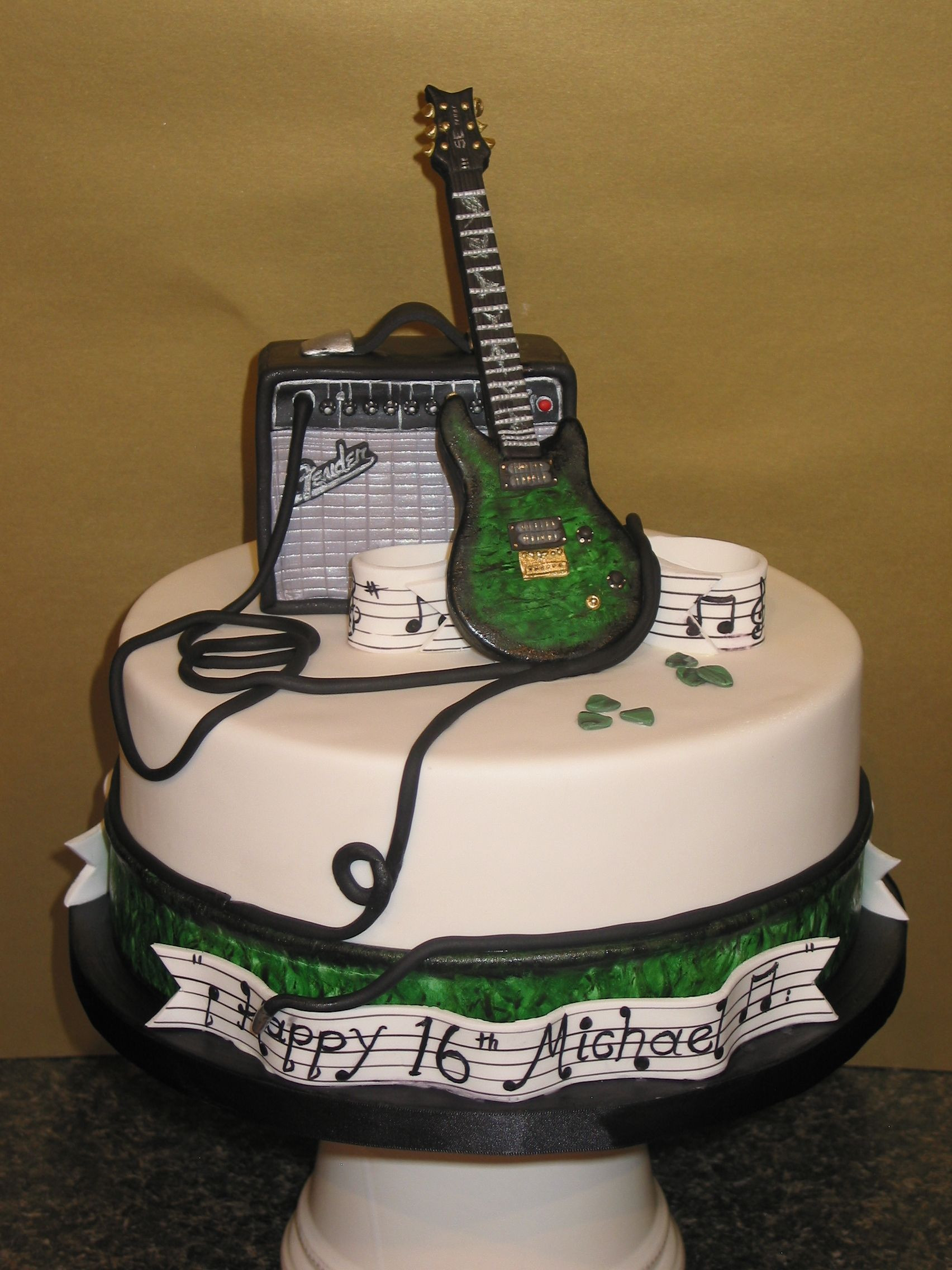 15 Guitar Birthday Cake You Can Make In 5 Minutes