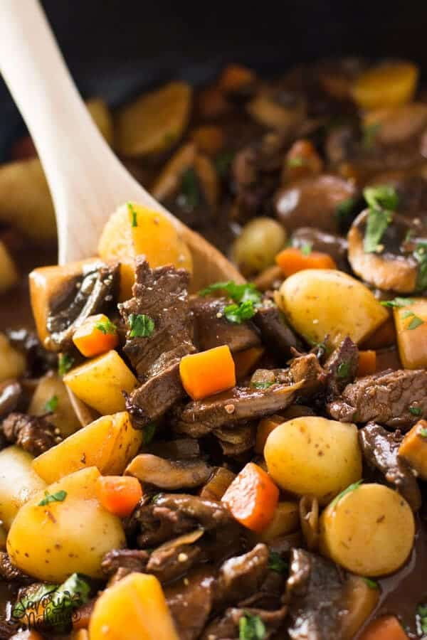 Recipes for Beef Tips and Gravy Awesome E Skillet Beef Tips and Gravy Recipe [video Tutorial]