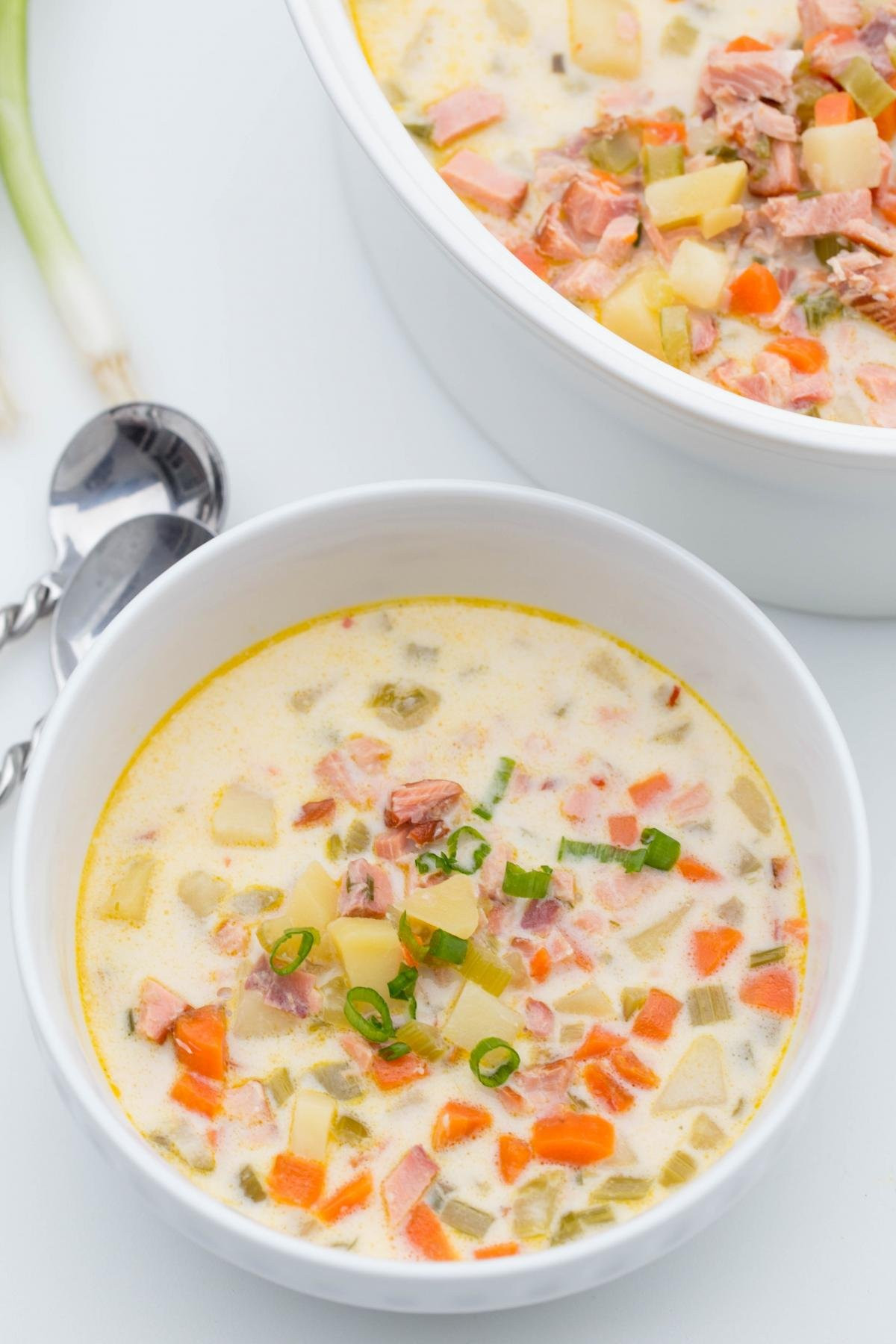 15 Easy Salmon Chowder soup