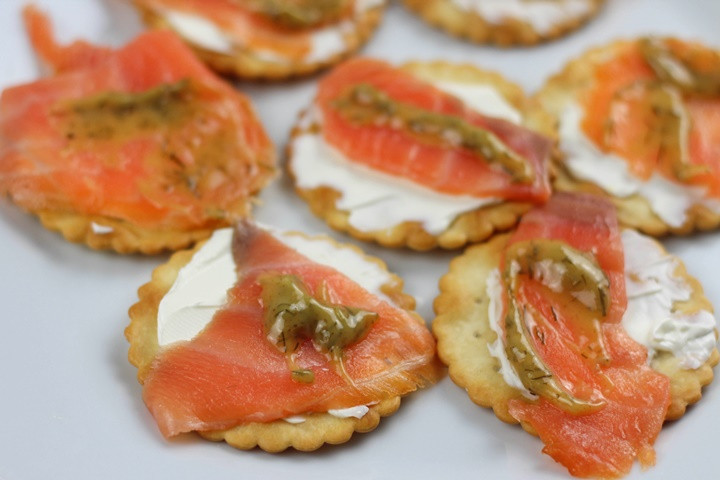 The Most Satisfying Smoked Salmon On Crackers